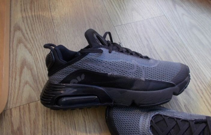 Маратонки Nike Air Max 2090
