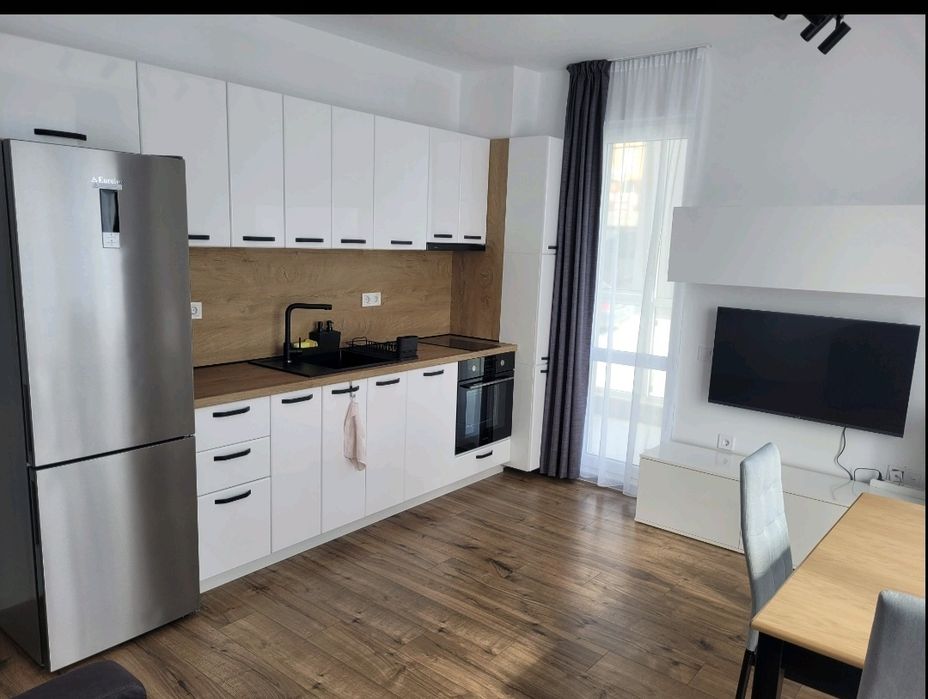 Дава се под наем Тристаен апартамент в Варна, м-т Пчелина - 90 кв.м за 433.5 € - Снимка #2