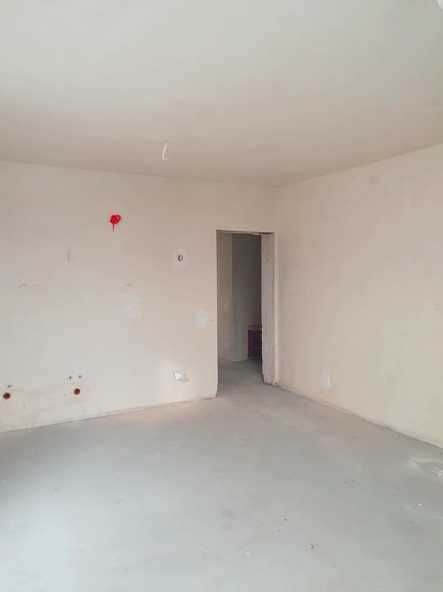 Продава се Тристаен апартамент в София, Надежда 2 - 121 кв.м за 2232 €/кв.м - Снимка #2