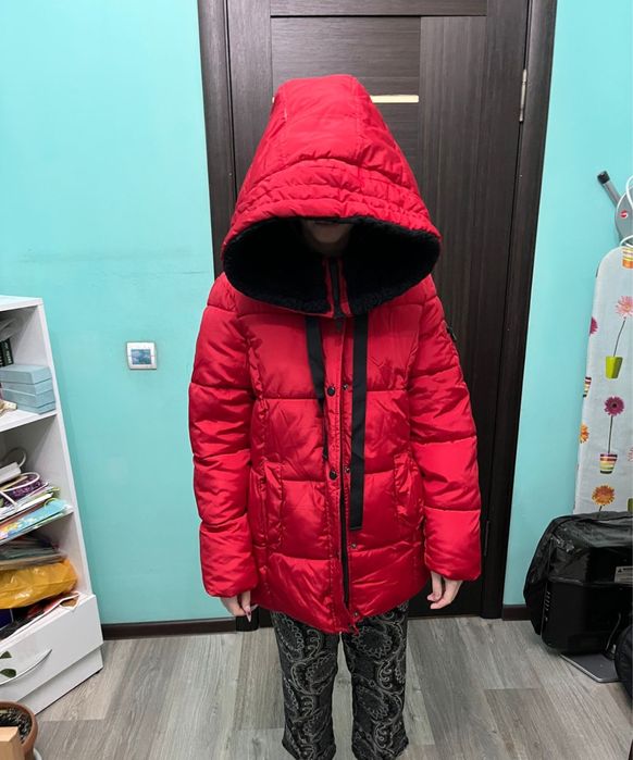 Продам куртку женскую