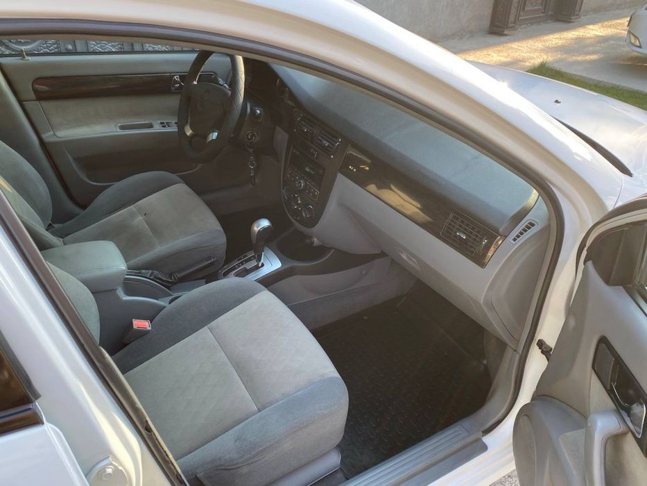 Продам Lacetti Gentra