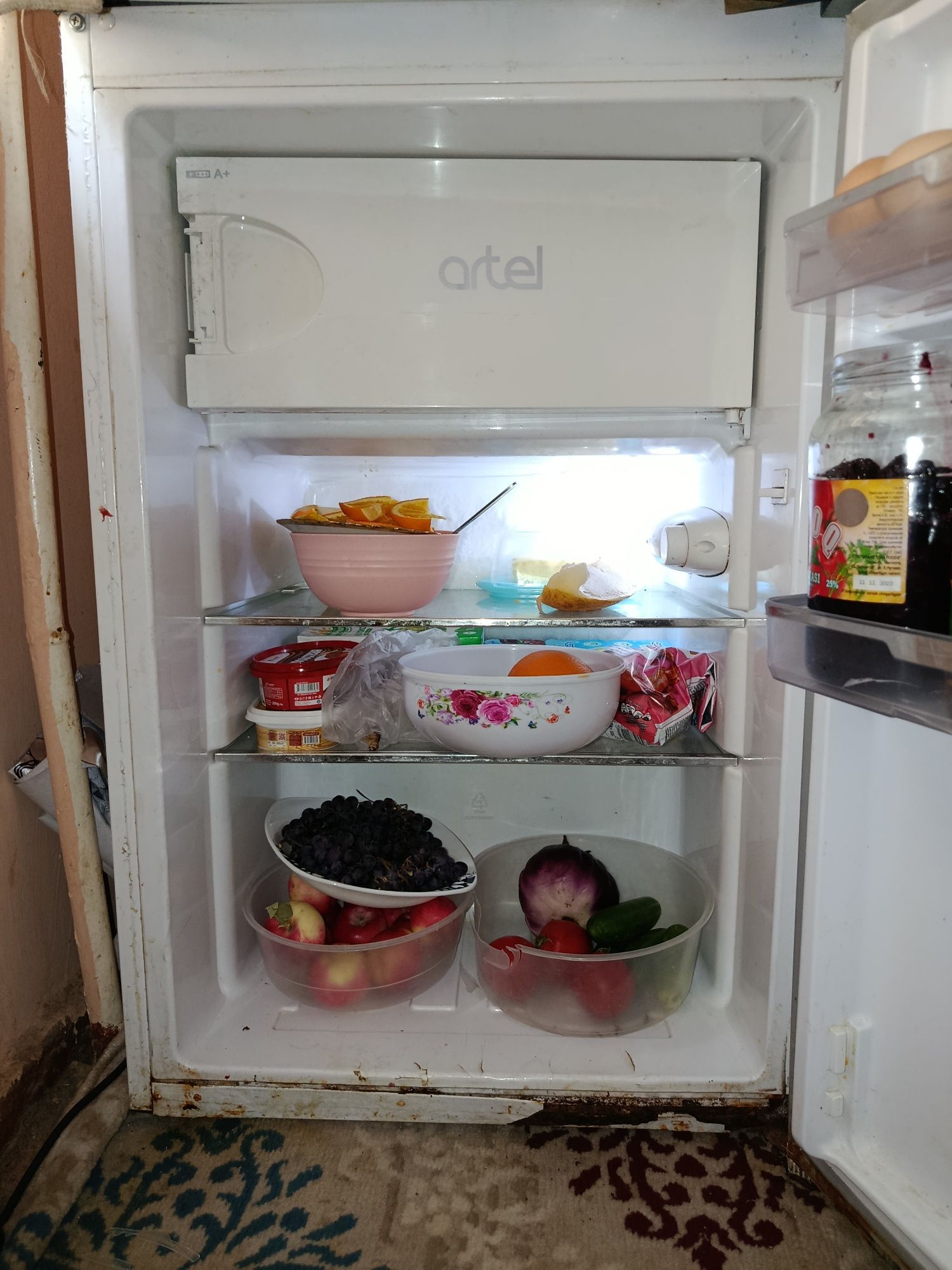 Продам холодильник
