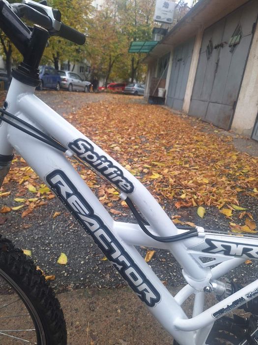 Продавам планински велосипед RKS Reactor