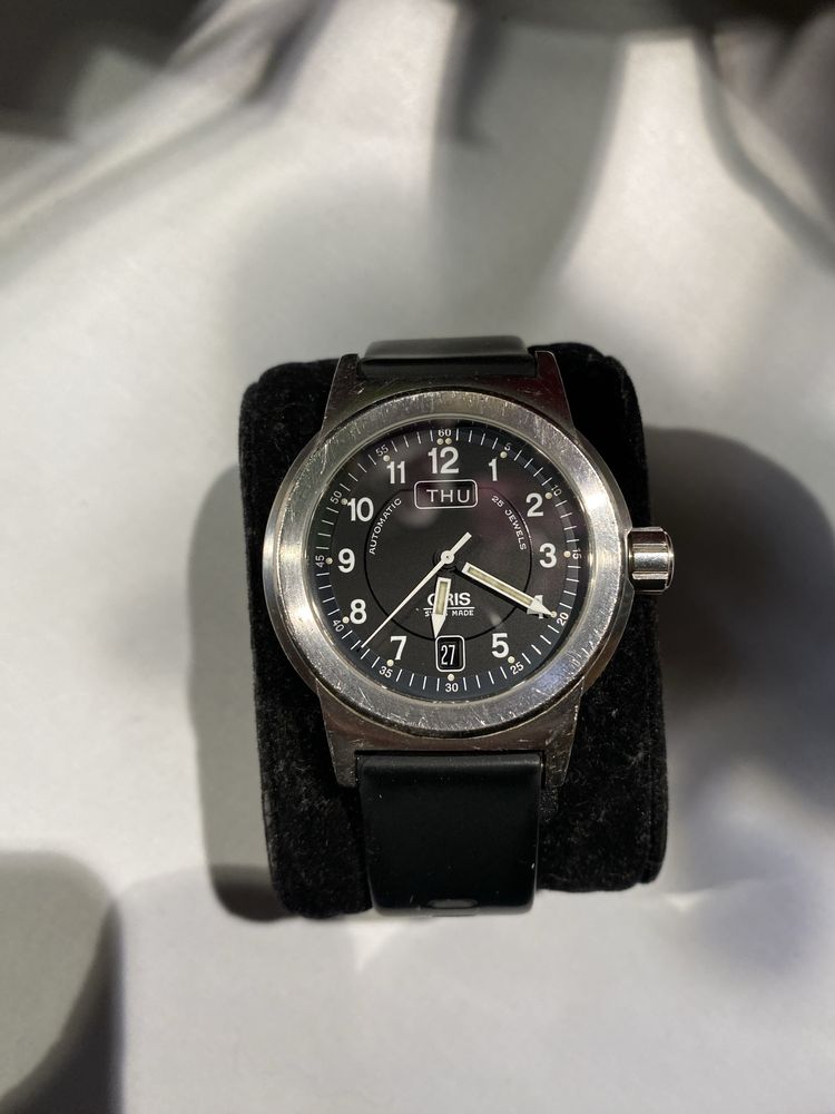 Часовник Oris BC3 day date automatic