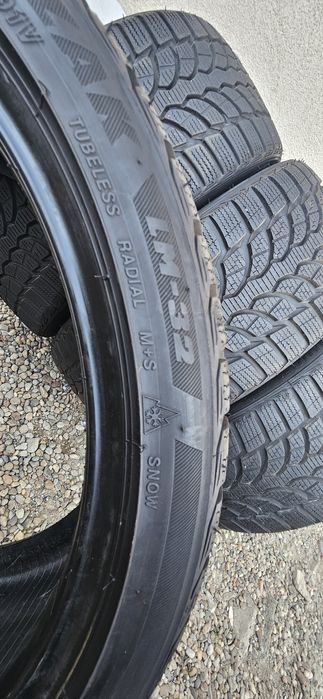 Anvelope Bridgestone Blizzak LM32 M+S 235/35 R19 91V