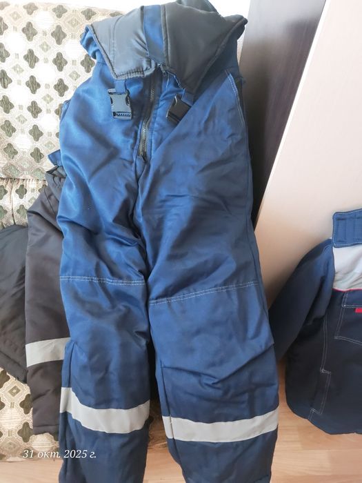 Продам зимнюю комбинезон, спецодежда