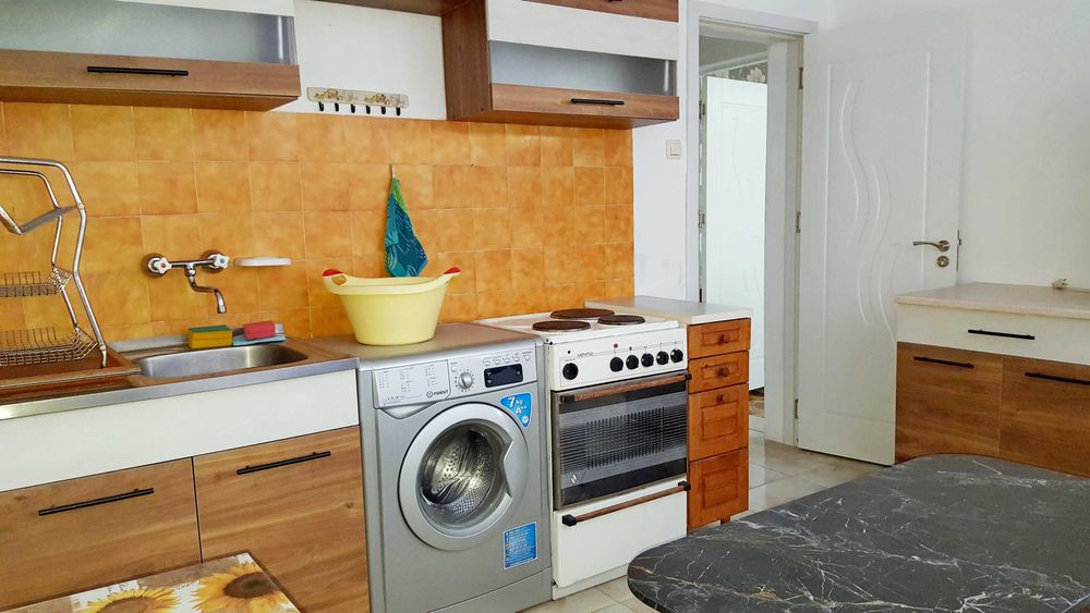 Давам под наем апартамент - гр. Перник, ТОП Център, 55 кв.м.