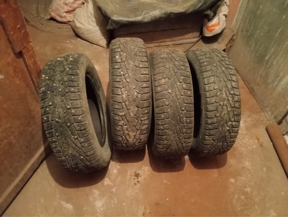 ПРОДАМ зимние шины
