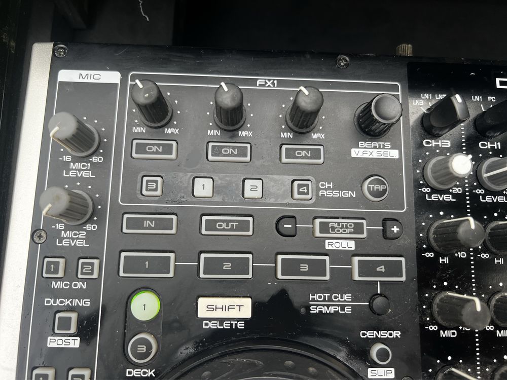 Denon MC6000 MK2