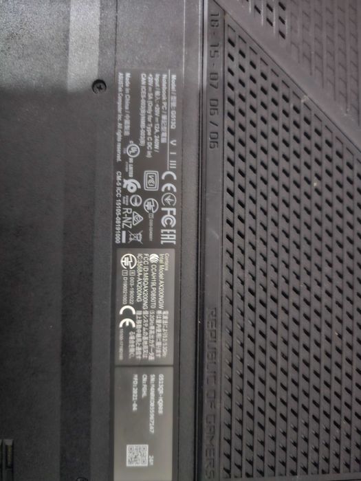 Laptop ASUS ROG ryzen 9 5900HX + RTX 3070 + 32 GB RAM 1.5 TB m2 SSD