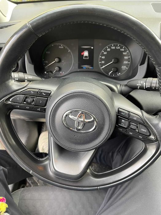 Toyota Yaris 1.5VVT-i HSD Dynamic Plus