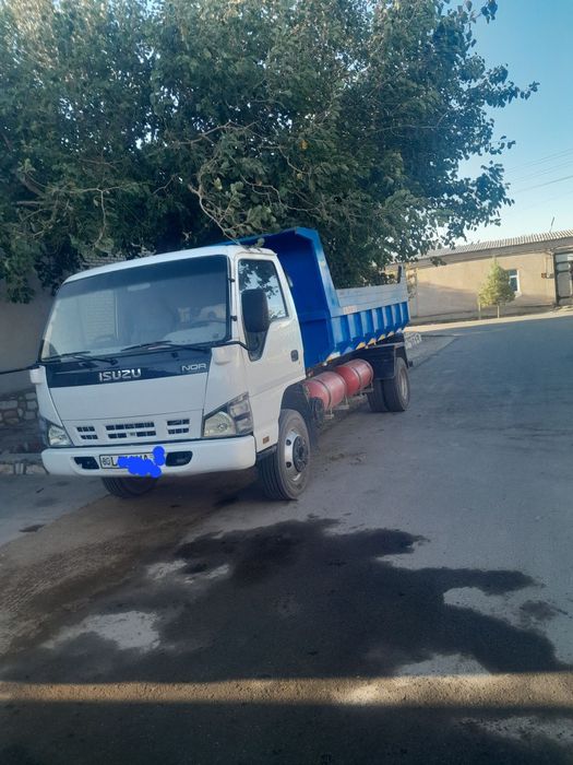 Исузу   сотилади