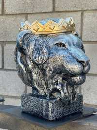 Лев с короной копилки