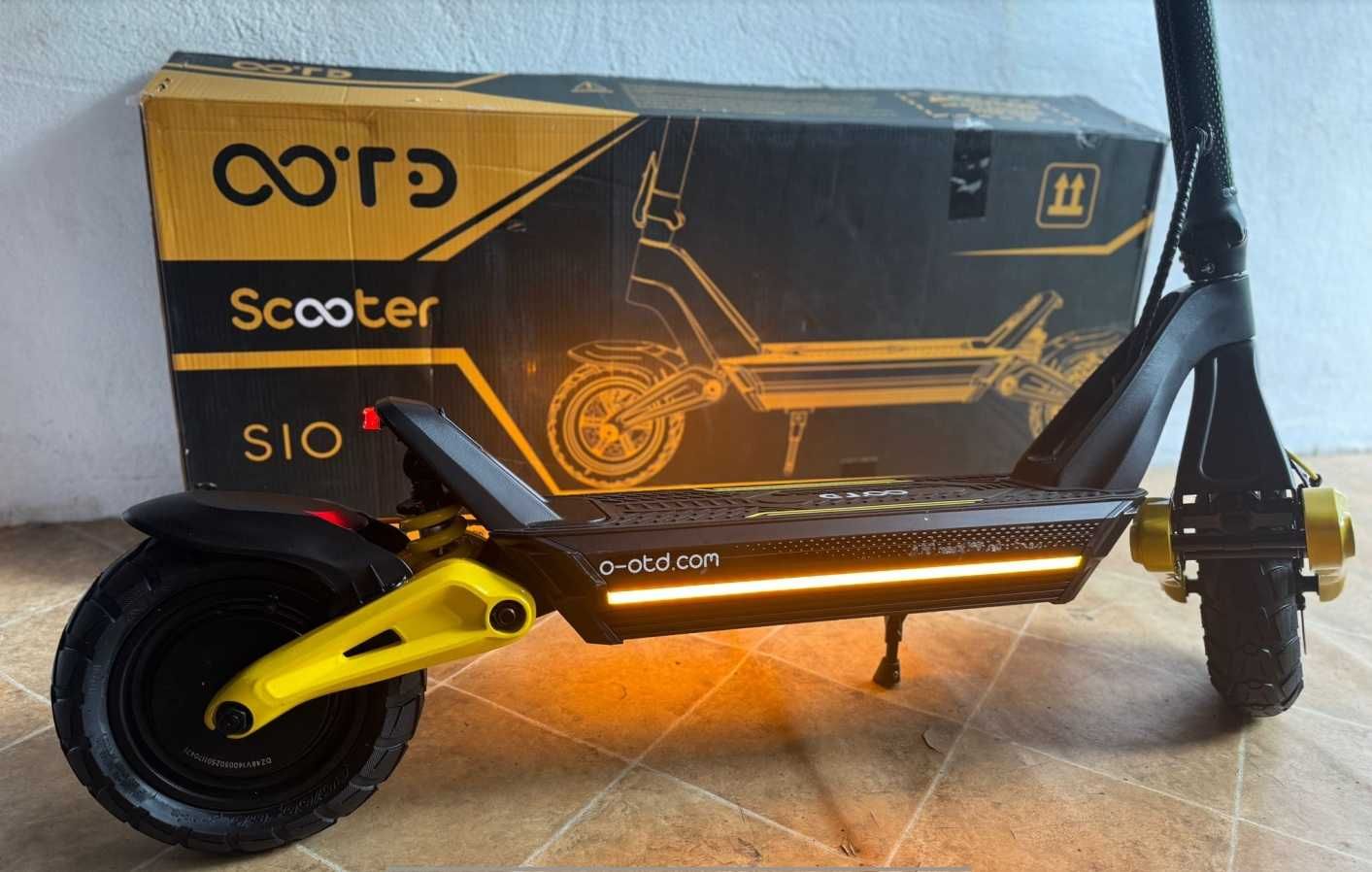 Trotineta electrica S10, 10 inch, 1400W, 55km/h, 48V cu 20Ah