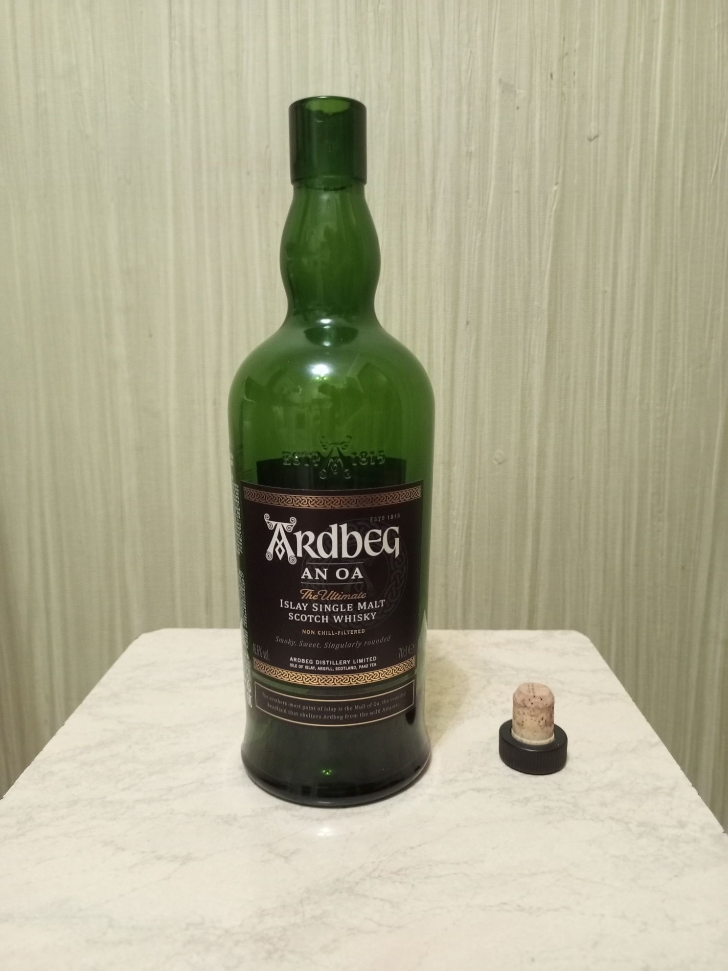 Пустая бутылка из под виски Ardbeg AN OA