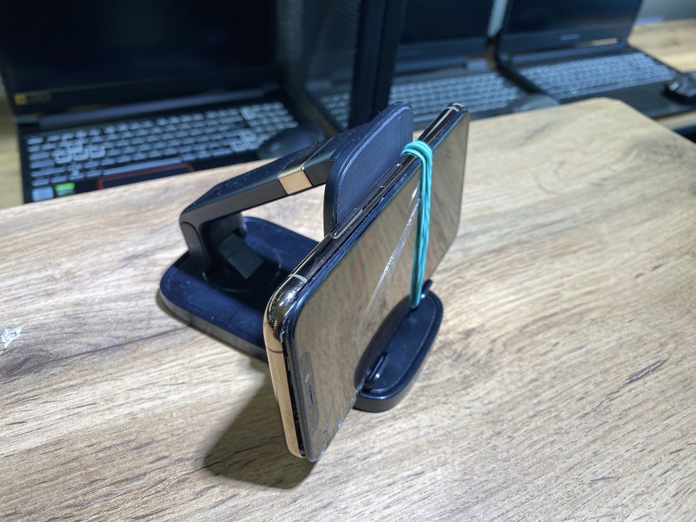 iPhone Xs, на запчасти, iCloud стоит, 777/А10