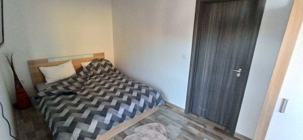 Дава се под наем Двустаен апартамент в Варна, Колхозен пазар - 60 кв.м за 510 € - Снимка #3