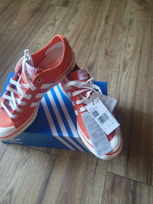 Vând adidas nizza