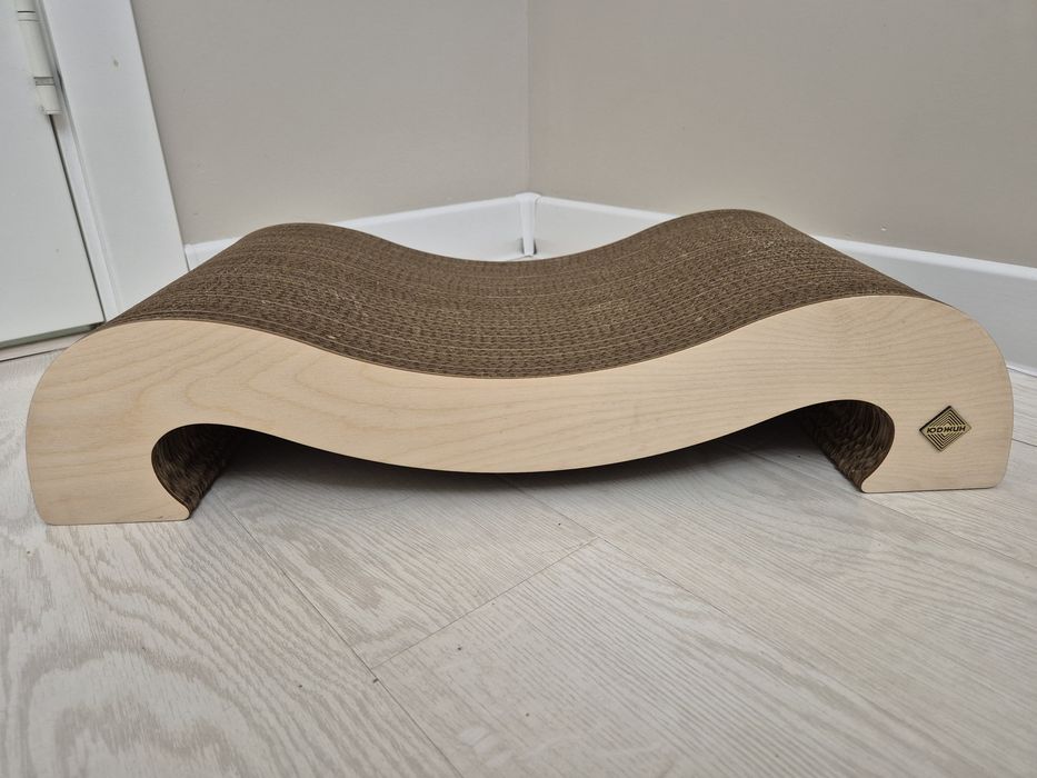 Когтеточка из картона "Юджин"