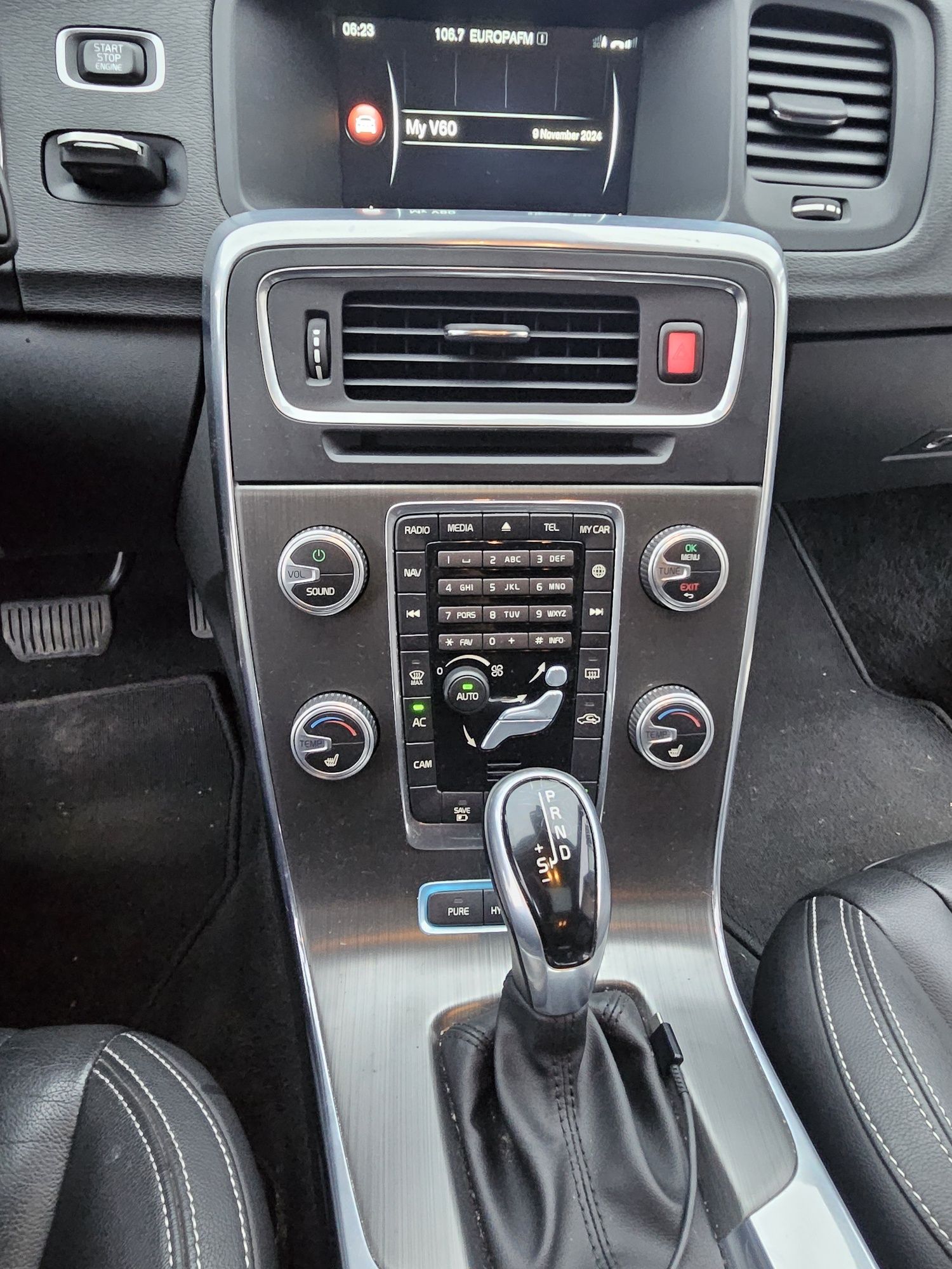 Volvo V60 Hibrid Plug-in 4x4 2015