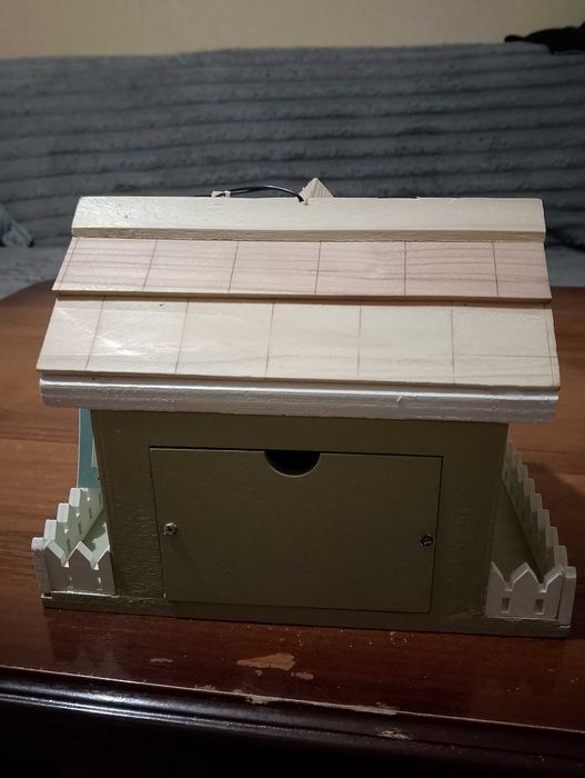 Продается домик сувенирный.