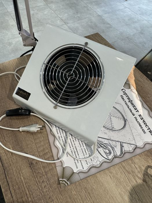 Продам настольный пылелсос