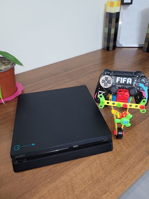 PlayStation 4 slim