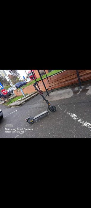 Vând ninebot segwai