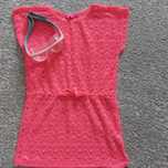 Rochie de plajă și ochelari de înot