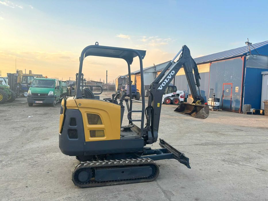 Miniexcavator Volvo EC18D , 2016 , 1,7 tone