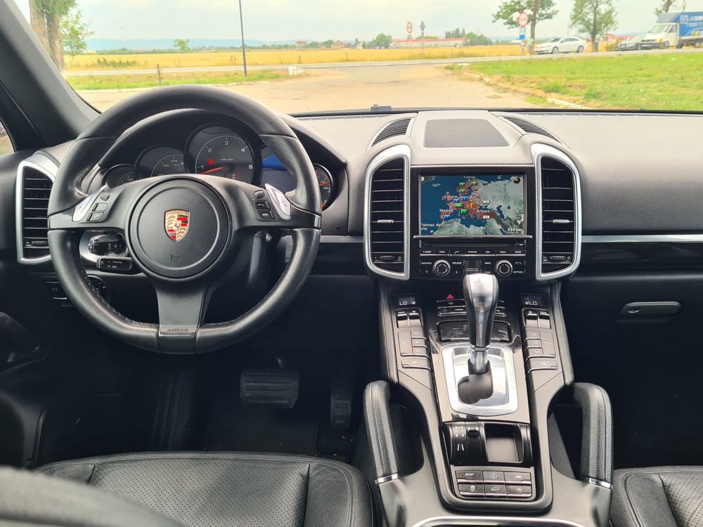 Porsche Cayenne 3.0 239CP CASA