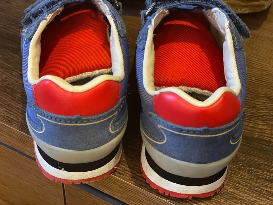 Детски пролетно-есенни обувки Guess