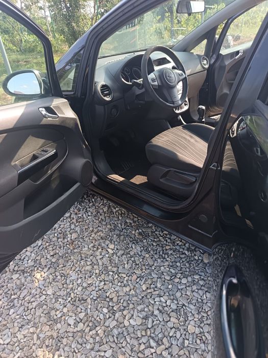 OPEL CORSA 1,2 benzina model enjoy
