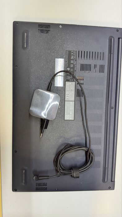 Asus x15040z I7 gen 12 ,8gb ram , 512gb ssd nvm