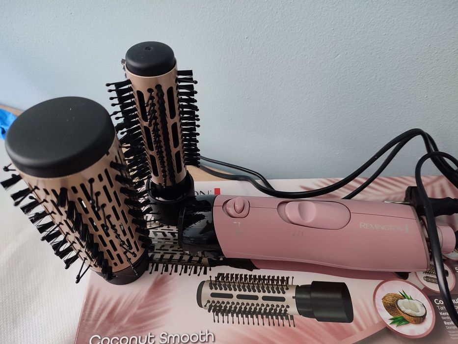 Vand perie de păr remington.