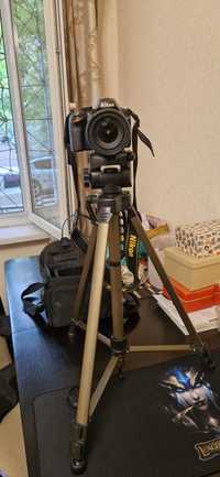 Nikon D3200, kit 18-105 mm lens, сумка, штатив, флешка, комплект.