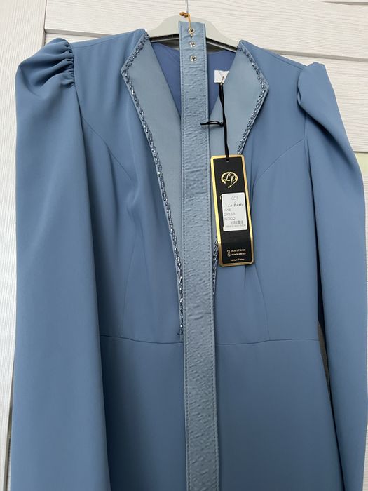 Продам новое платье