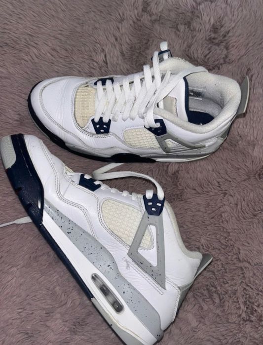 Jordan 4 Midnight Navy