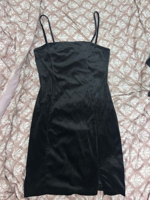 На прокат два платья