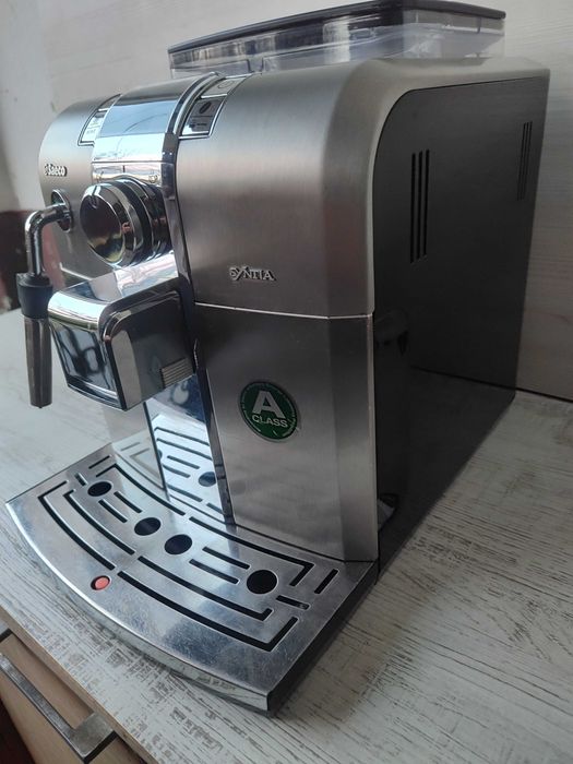Кафеавтомат - робот Saeco SYNTIA inox