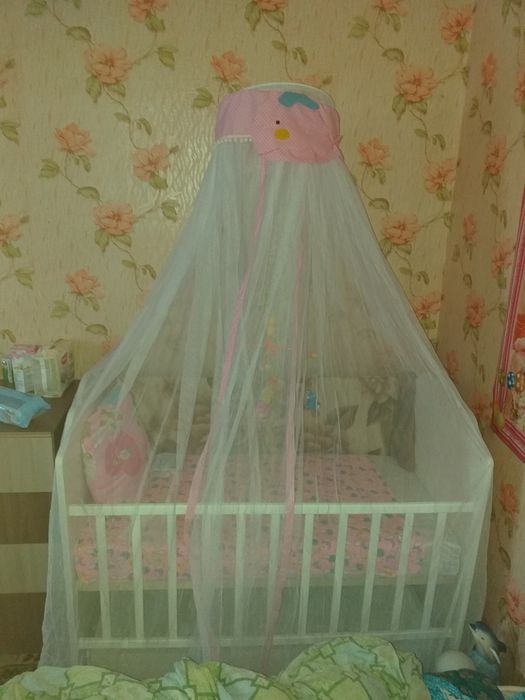 Продам срочно детскую кроватку