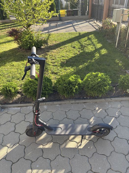 Trotineta Xiaomi M365