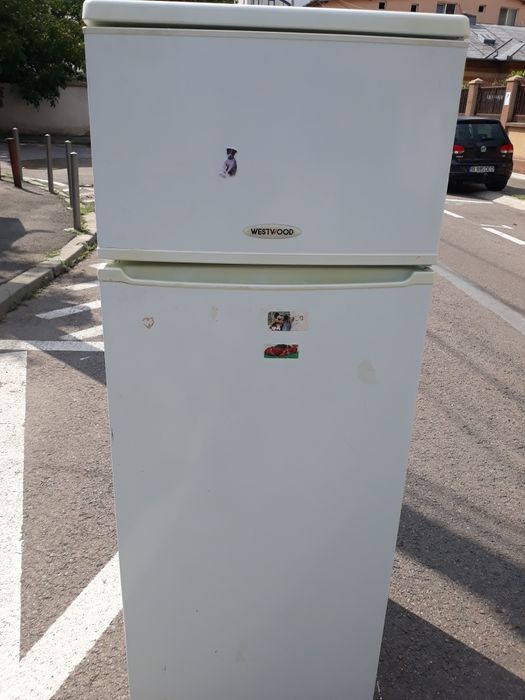 Frigider arctic combina frigorifica arctic indesit whirpool functional