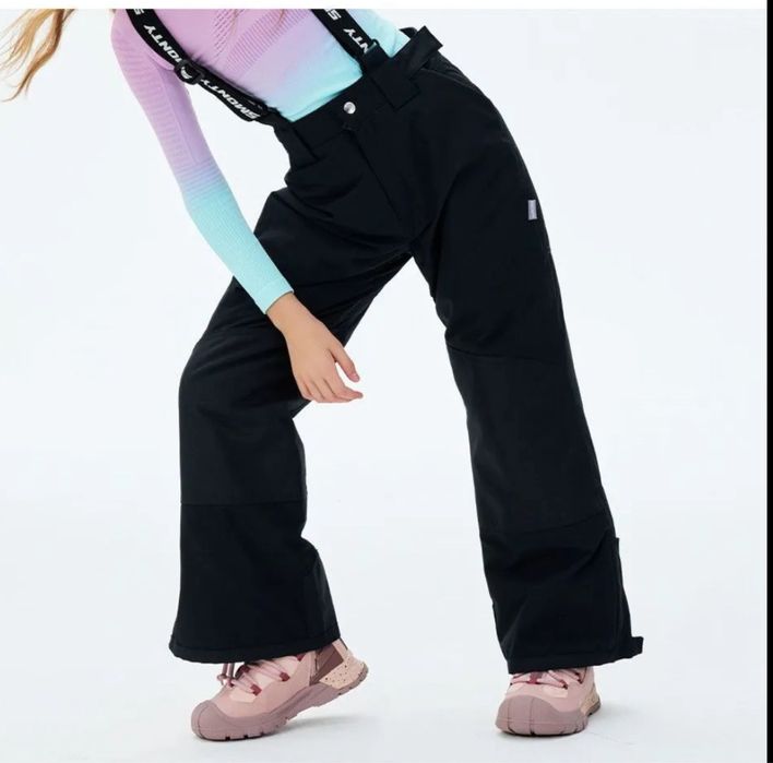 Зимние теплые  для девочек 5-6-7 лет . Качество отличное . Новые