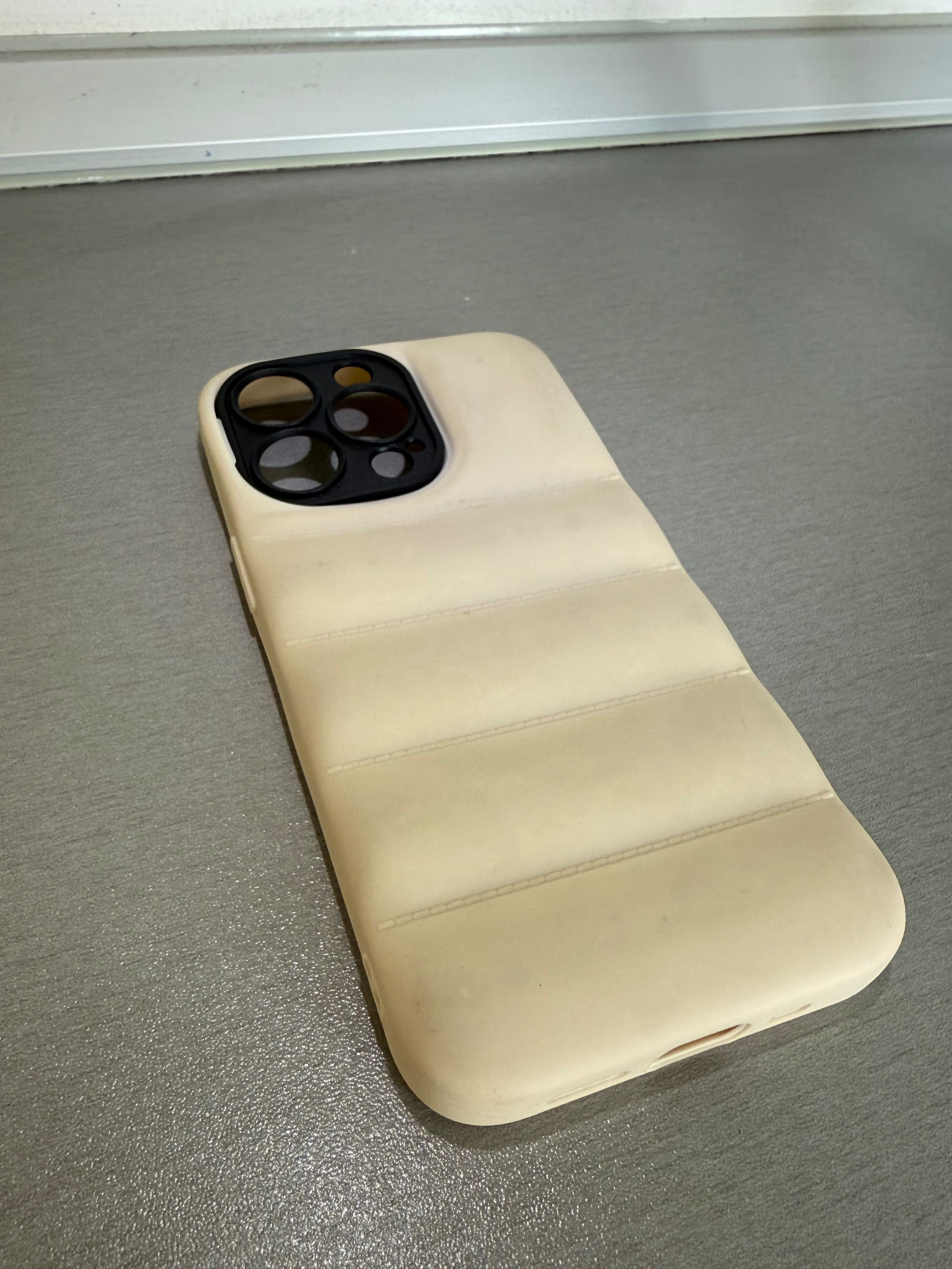 Кейс iPhone 13 Pro