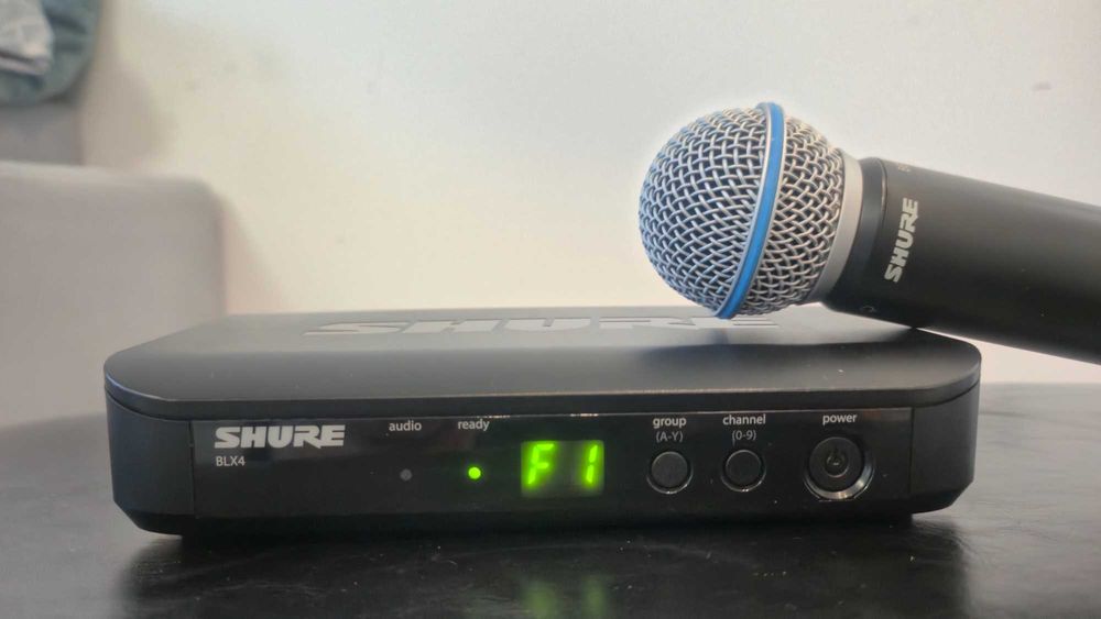 Vând Microfon Shure Beta 52A Wireless cu Receiver Shure BLX4