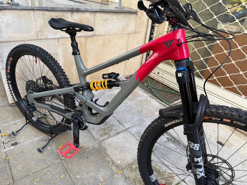 Ендуро колело YT CAPRA UNCAGED 10 MX (29″/27.5″) Размер M