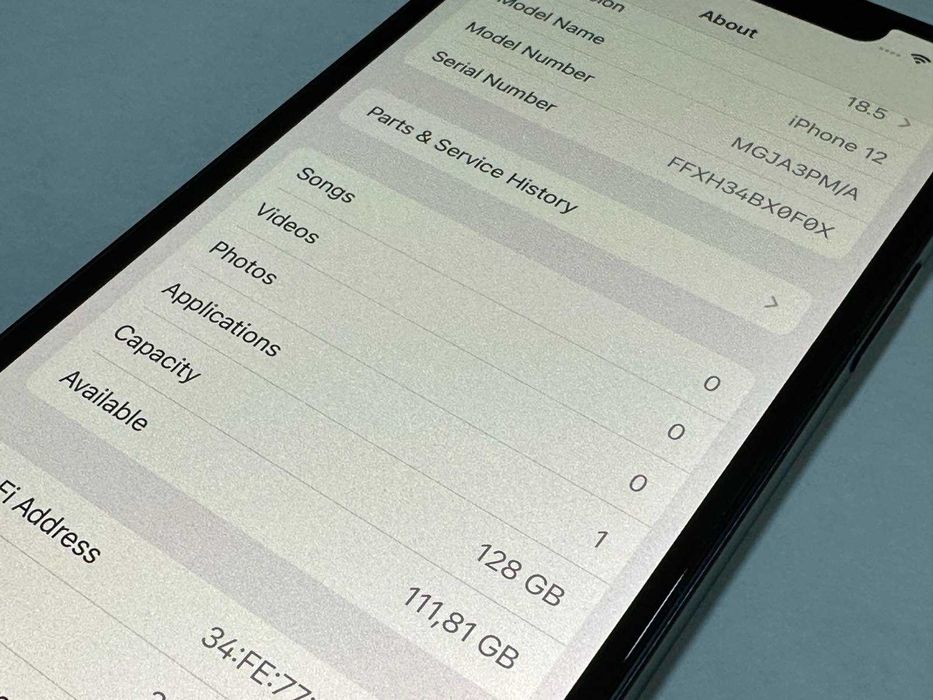 Apple iPhone 12 128GB, Батерия 100%