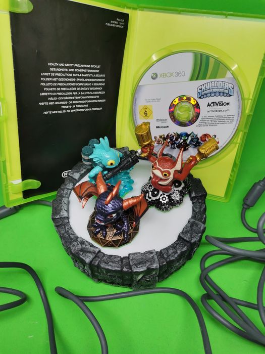 Figurine și joc Skylander și portalul interactiv ptr Xbox