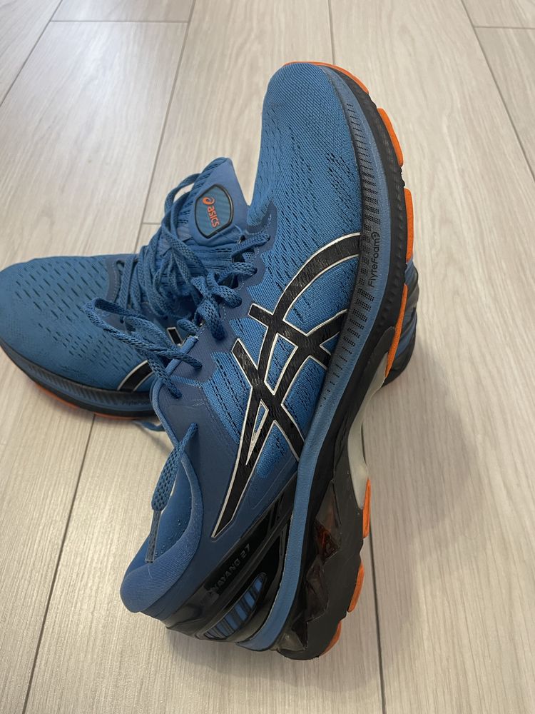 Vand Asisc Kayano 27